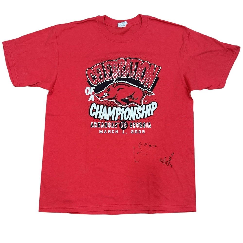 Anvil Arkansas Razorbacks T-Shirt Mens XL Red 2009 Signed Graphic Cotton‎ Y2K
